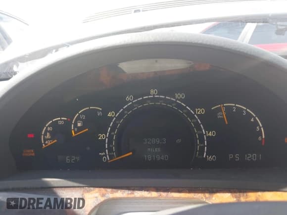 ✅ 2002 Mercedes-Benz S 500 • VIN: WDBNG75J12A246997 • Lot: 41566423. Listed on IAAI with 181,940 mi. Free auction sales archive from the USA and detailed vehicle history report at DreamBid. Image 7.