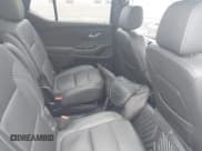 ✅ 2022 Chevrolet Traverse LT • VIN: 1GNEVHKW6NJ135807 • Lot: 42167651. Wystawiony na IAAI z przebiegiem 62 782 mil. Bezpłatny archiwum sprzedaży aukcyjnych z USA i szczegółowy raport historii pojazdu na DreamBid. Zdjęcie 8.