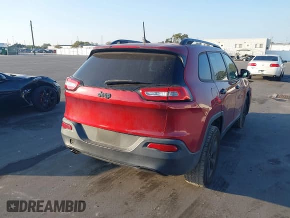 ✅ 2017 Jeep Cherokee Altitude • VIN: 1C4PJLAB2HW578381 • Lot: 43745211. Listed on IAAI with 121,479 mi. Free auction sales archive from the USA and detailed vehicle history report at DreamBid. Image 4.