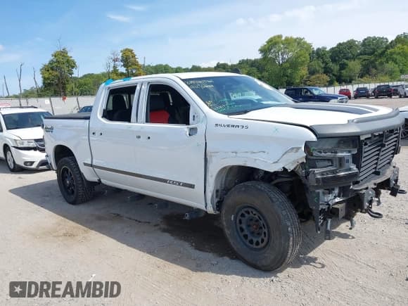 ✅ 2019 Chevrolet Silverado 1500 RST • VIN: 3GCUYEED2KG145848 • Лот: 43213065. Опубликован ранее на IAAI с пробегом 140 923 миль. Бесплатный доступ к архиву аукционных продаж из США и подробный отчёт об истории автомобиля на DreamBid. Изображение 17.