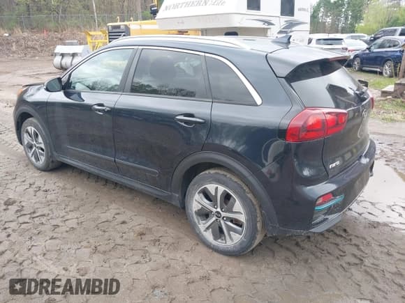 ✅ 2019 Kia Niro EX • VIN: KNDCC3LG5K5020989 • Lot: 42196039. Listed on IAAI with 41,945 mi. Free auction sales archive from the USA and detailed vehicle history report at DreamBid. Image 3.