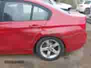 2014 BMW 3 Series 328i с VIN WBA3A5C56EF605379, выставлен на аукционе IAAI как лот 43428896 с пробегом 122 604 миль миль и . История ставок и продаж доступна на DreamBid. Изображение 6.