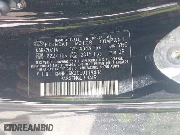 ✅ 2014 Hyundai Genesis Coupe Ultimate • VIN: KMHHU6KJ0EU119484 • Lot: 42589882. Wystawiony na IAAI z przebiegiem 96 957 mil. Bezpłatny archiwum sprzedaży aukcyjnych z USA i szczegółowy raport historii pojazdu na DreamBid. Zdjęcie 9.