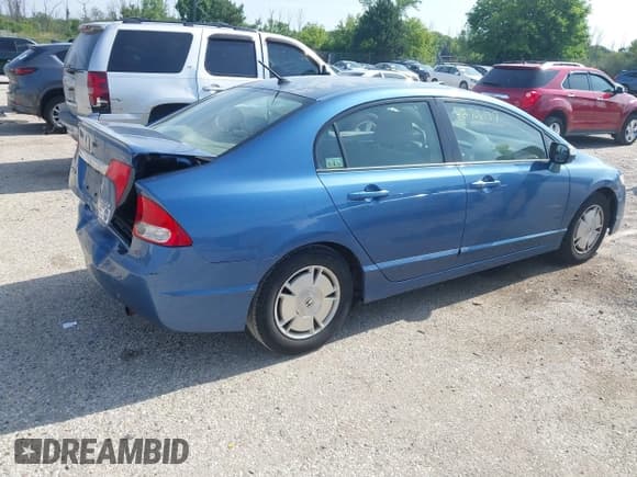 ✅ 2010 Honda Civic • VIN: JHMFA3F20AS001588 • Lot: 42706137. Listed on IAAI with 182,817 mi. Free auction sales archive from the USA and detailed vehicle history report at DreamBid. Image 4.