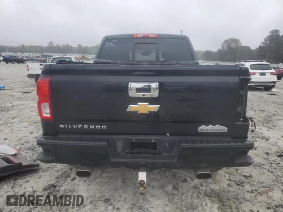 ✅ 2016 Chevrolet Silverado 1500 High Country • VIN: 3GCUKTEC2GG151654 • Lot: 81837595. Wystawiony na Copart z przebiegiem 108 036 mil. Bezpłatny archiwum sprzedaży aukcyjnych z USA i szczegółowy raport historii pojazdu na DreamBid. Zdjęcie 6.