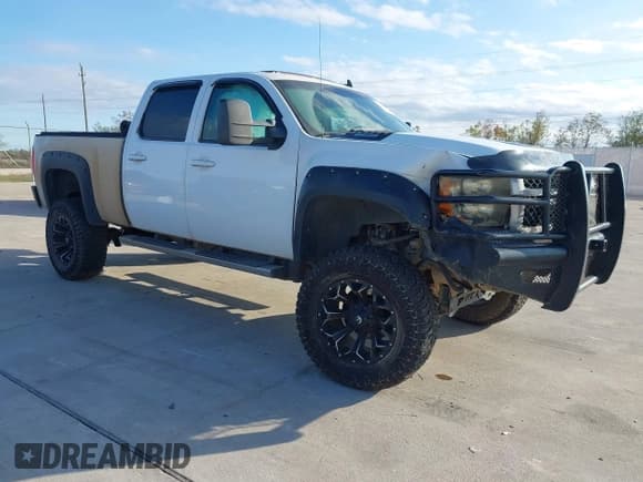 ✅ 2014 Chevrolet Silverado 2500HD LTZ • VIN: 1GC1KYE87EF141079 • Лот: 41070591. Опубликован ранее на IAAI с пробегом 239 187 миль. Бесплатный доступ к архиву аукционных продаж из США и подробный отчёт об истории автомобиля на DreamBid. Изображение 1.