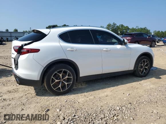 ✅ 2018 Alfa Romeo Stelvio Ti • VIN: ZASFAKBN3J7C26917 • Лот: 68810165. Опубликован ранее на Copart с пробегом 72 925 миль. Бесплатный доступ к архиву аукционных продаж из США и подробный отчёт об истории автомобиля на DreamBid. Изображение 3.