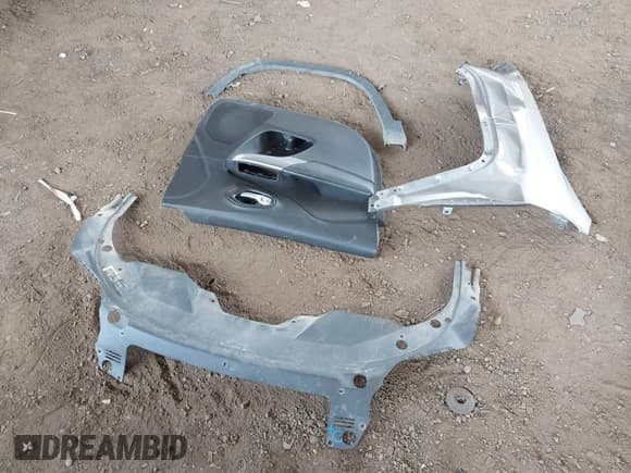 ✅ 2021 Jeep Cherokee Latitude Lux • VIN: 1C4PJMMX4MD191222 • Lot: 42791476. Wystawiony na IAAI z przebiegiem 79 066 mil. Bezpłatny archiwum sprzedaży aukcyjnych z USA i szczegółowy raport historii pojazdu na DreamBid. Zdjęcie 12.