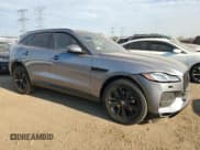 ✅ 2023 Jaguar F-Pace S • VIN: SADCJ2EX8PA715693 • Lot: 72086395. Wystawiony na Copart z przebiegiem 25 447 mil. Bezpłatny archiwum sprzedaży aukcyjnych z USA i szczegółowy raport historii pojazdu na DreamBid. Zdjęcie 4.