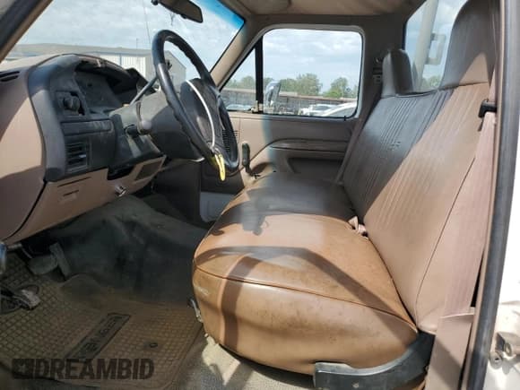 ✅ 1997 Ford F-250 • VIN: 3FTHF25F3VMA49773 • Lot: 56856395. Listed on Copart with 184,707 mi. Free auction sales archive from the USA and detailed vehicle history report at DreamBid. Image 7.