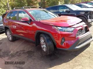 ✅ 2025 Toyota RAV4 XLE Premium • VIN: 2T3A1RFV8SW567953 • Lot: 43414191. Listed on IAAI with 4,398 mi. Free auction sales archive from the USA and detailed vehicle history report at DreamBid. Image 1.