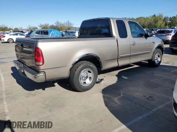 ✅ 2003 Ford F-150 XL • VIN: 2FTRX17283CA26570 • Лот: 85667065. Опубликован ранее на Copart с пробегом 168 212 миль. Бесплатный доступ к архиву аукционных продаж из США и подробный отчёт об истории автомобиля на DreamBid. Изображение 3.