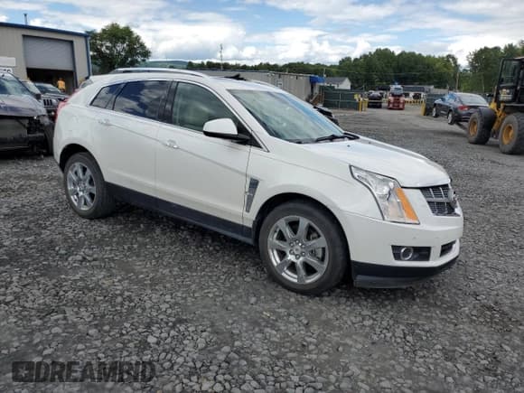 ✅ 2010 Cadillac SRX Premium Collection • VIN: 3GYFNCEY9AS575133 • Лот: 70471775. Опубликован ранее на Copart с пробегом 69 890 миль. Бесплатный доступ к архиву аукционных продаж из США и подробный отчёт об истории автомобиля на DreamBid. Изображение 4.