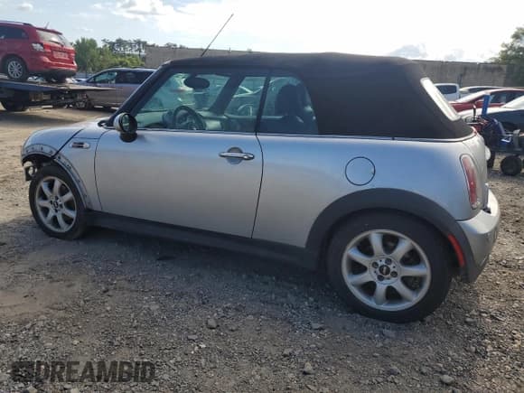 ✅ 2008 MINI Convertible S • VIN: WMWRH335X8TU81438 • Лот: 72277454. Опубликован ранее на Copart с пробегом 108 928 миль. Бесплатный доступ к архиву аукционных продаж из США и подробный отчёт об истории автомобиля на DreamBid. Изображение 2.
