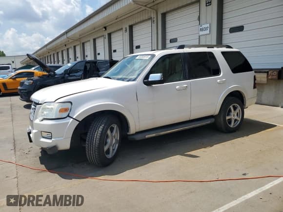 ✅ 2010 Ford Explorer Limited • VIN: 1FMEU7FE2AUA03672 • Lot: 68385915. Wystawiony na Copart z przebiegiem 192 142 mil. Bezpłatny archiwum sprzedaży aukcyjnych z USA i szczegółowy raport historii pojazdu na DreamBid. Zdjęcie 1.