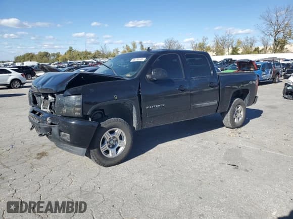 ✅ 2011 Chevrolet Silverado 1500 LTZ • VIN: 3GCPKTE33BG373819 • Lot: 86156505. Wystawiony na Copart z przebiegiem 191 132 mil. Bezpłatny archiwum sprzedaży aukcyjnych z USA i szczegółowy raport historii pojazdu na DreamBid. Zdjęcie 1.
