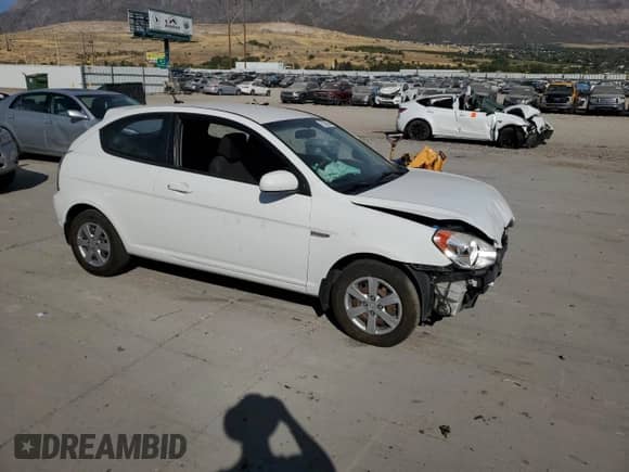 2010 Hyundai Accent GS with VIN KMHCM3AC2AU162746, listed as a Copart auction lot 75228044 with Not provided miles and Salvage title. Bid and sale history available at DreamBid. Image 4.