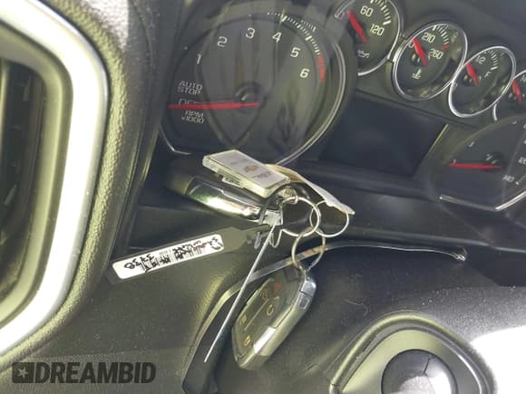 ✅ 2019 Chevrolet Silverado 1500 RST • VIN: 1GCRYEED3KZ363738 • Lot: 42157747. Wystawiony na IAAI z przebiegiem 75 591 mil. Bezpłatny archiwum sprzedaży aukcyjnych z USA i szczegółowy raport historii pojazdu na DreamBid. Zdjęcie 11.