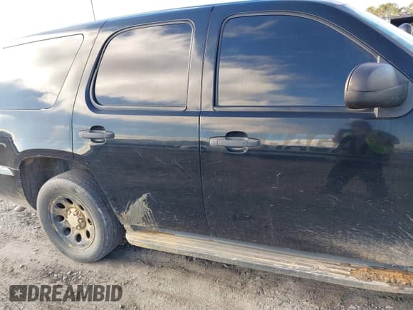 ✅ 2012 Chevrolet Tahoe Commercial • VIN: 1GNLC2E04CR290775 • Lot: 41028027. Listed on IAAI with 103,762 mi. Free auction sales archive from the USA and detailed vehicle history report at DreamBid. Image 13.