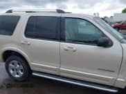 ✅ 2005 Ford Explorer Limited • VIN: 1FMDU75K75ZA57352 • Лот: 42134980. Опубликован ранее на IAAI с пробегом Не указан. Бесплатный доступ к архиву аукционных продаж из США и подробный отчёт об истории автомобиля на DreamBid. Изображение 14.