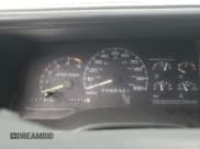 ✅ 1995 GMC Sierra 1500 • VIN: 2GTEC19K9S1565099 • Lot: 66949044. Wystawiony na Copart z przebiegiem 25 147 mil. Bezpłatny archiwum sprzedaży aukcyjnych z USA i szczegółowy raport historii pojazdu na DreamBid. Zdjęcie 9.