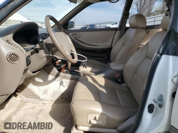 ✅ 1995 Lexus ES 300 • VIN: JT8GK13T8S0107061 • Lot: 49986875. Listed on Copart with 306,343 mi. Free auction sales archive from the USA and detailed vehicle history report at DreamBid. Image 7.