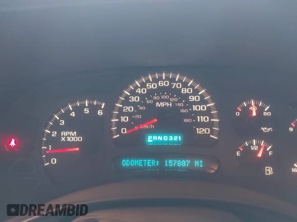 ✅ 2005 Chevrolet Suburban Z71 • VIN: 3GNFK16Z65G212590 • Lot: 43670546. Wystawiony na IAAI z przebiegiem 157 887 mil. Bezpłatny archiwum sprzedaży aukcyjnych z USA i szczegółowy raport historii pojazdu na DreamBid. Zdjęcie 7.