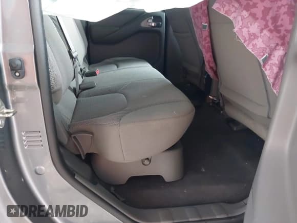 ✅ 2019 Nissan Frontier Pro-4X • VIN: 1N6DD0EV6KN748054 • Lot: 42569413. Wystawiony na IAAI z przebiegiem 87 273 mil. Bezpłatny archiwum sprzedaży aukcyjnych z USA i szczegółowy raport historii pojazdu na DreamBid. Zdjęcie 8.