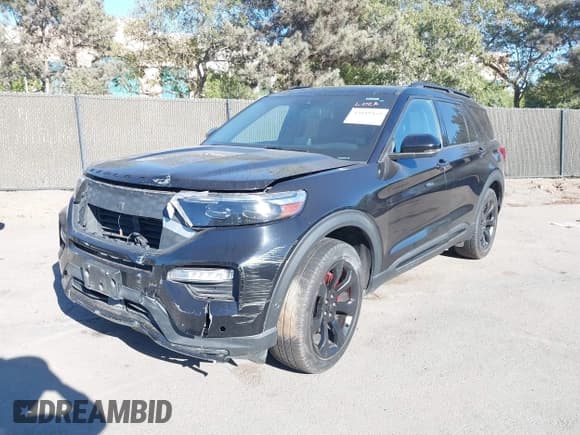 ✅ 2022 Ford Explorer ST • VIN: 1FM5K8GC7NGA83614 • Lot: 43049459. Wystawiony na IAAI z przebiegiem 41 869 mil. Bezpłatny archiwum sprzedaży aukcyjnych z USA i szczegółowy raport historii pojazdu na DreamBid. Zdjęcie 17.
