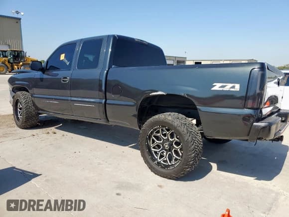 ✅ 2003 Chevrolet Silverado 1500 LS • VIN: 1GCEK19T73E258543 • Лот: 81866025. Опубликован ранее на Copart с пробегом Не указан. Бесплатный доступ к архиву аукционных продаж из США и подробный отчёт об истории автомобиля на DreamBid. Изображение 2.