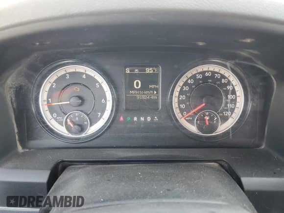 2016 Ram 1500 Express with VIN 1C6RR7FG3GS356300, listed as a Copart auction lot 69425135 with 91,924 mi miles and Salvage title. Bid and sale history available at DreamBid. Image 9.