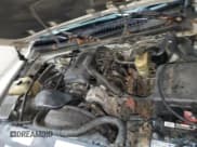 ✅ 2000 Chevrolet Silverado 1500 • VIN: 1GCEK14VXYE361973 • Лот: 89648195. Опубликован ранее на Copart с пробегом 255 500 миль. Бесплатный доступ к архиву аукционных продаж из США и подробный отчёт об истории автомобиля на DreamBid. Изображение 11.