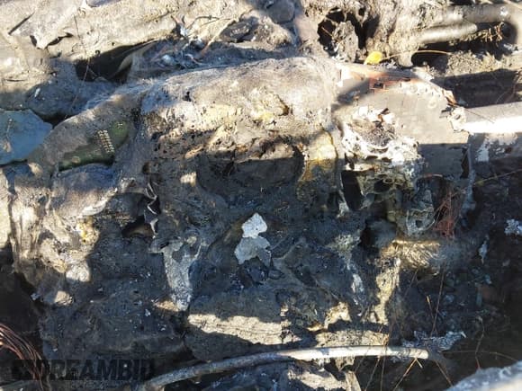 ✅ 2013 Mercedes-Benz E 350 • VIN: WDDKK5KF6DF191143 • Lot: 43736285. Wystawiony na IAAI z przebiegiem Nie podano. Bezpłatny archiwum sprzedaży aukcyjnych z USA i szczegółowy raport historii pojazdu na DreamBid. Zdjęcie 7.