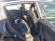 ✅ 2020 Tesla Model 3 Standard Range Plus • VIN: 5YJ3E1EA2LF633689 • Lot: 43514531. Wystawiony na IAAI z przebiegiem 46 690 mil. Bezpłatny archiwum sprzedaży aukcyjnych z USA i szczegółowy raport historii pojazdu na DreamBid. Zdjęcie 8.