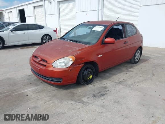 ✅ 2010 Hyundai Accent GS • VIN: KMHCM3AC1AU172877 • Лот: 41532300. Опубликован ранее на IAAI с пробегом 156 703 миль. Бесплатный доступ к архиву аукционных продаж из США и подробный отчёт об истории автомобиля на DreamBid. Изображение 17.