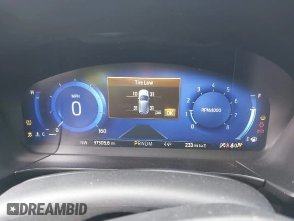 ✅ 2020 Ford Escape Titanium • VIN: 1FMCU9J95LUC22187 • Lot: 43600679. Listed on IAAI with 37,305 mi. Free auction sales archive from the USA and detailed vehicle history report at DreamBid. Image 7.