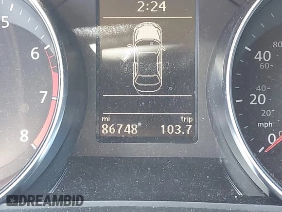 ✅ 2017 Volkswagen Passat SE • VIN: 1VWBT7A35HC011116 • Lot: 43559854. Wystawiony na IAAI z przebiegiem 86 748 mil. Bezpłatny archiwum sprzedaży aukcyjnych z USA i szczegółowy raport historii pojazdu na DreamBid. Zdjęcie 15.