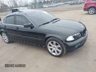 1999 BMW 3 Series 328i z VIN WBAAM5334XFR08077, wystawiony jako IAAI lot #41792761 z przebiegiem 165 788 mil mil oraz . Historia ofert i sprzedaży dostępna na DreamBid. Obrazek 1.