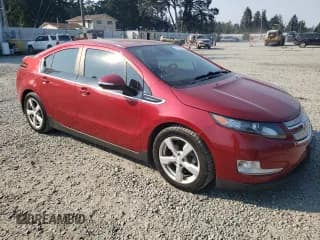 ✅ 2013 Chevrolet Volt • VIN: 1G1RA6E48DU131400 • Lot: 70498924. Wystawiony na Copart z przebiegiem 136 067 mil. Bezpłatny archiwum sprzedaży aukcyjnych z USA i szczegółowy raport historii pojazdu na DreamBid. Zdjęcie 4.