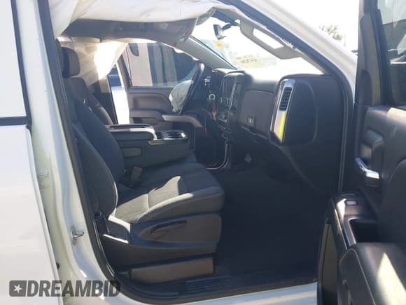 ✅ 2019 Chevrolet Silverado 1500 LT • VIN: 2GCRCPEC8K1128679 • Lot: 43476206. Wystawiony na IAAI z przebiegiem 120 021 mil. Bezpłatny archiwum sprzedaży aukcyjnych z USA i szczegółowy raport historii pojazdu na DreamBid. Zdjęcie 5.