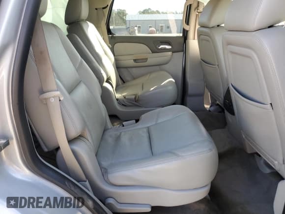 ✅ 2014 Chevrolet Tahoe LTZ • VIN: 1GNSKCE00ER138483 • Lot: 89816695. Listed on Copart with 119,080 mi. Free auction sales archive from the USA and detailed vehicle history report at DreamBid. Image 11.