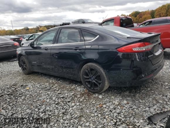 ✅ 2017 Ford Fusion Hybrid SE • VIN: 3FA6P0LU0HR236525 • Lot: 86830775. Wystawiony na Copart z przebiegiem 231 808 mil. Bezpłatny archiwum sprzedaży aukcyjnych z USA i szczegółowy raport historii pojazdu na DreamBid. Zdjęcie 2.