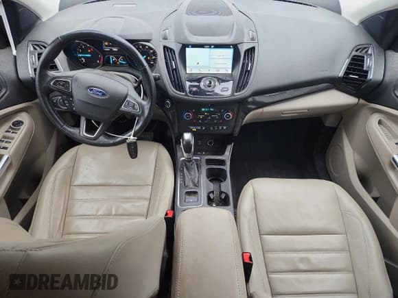 ✅ 2019 Ford Escape Titanium • VIN: 1FMCU9J97KUA81783 • Lot: 93259675. Listed on Copart with 116,136 mi. Free auction sales archive from the USA and detailed vehicle history report at DreamBid. Image 8.