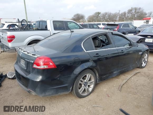 ✅ 2008 Pontiac G8 • VIN: 6G2ER577X8L132762 • Lot: 41510878. Wystawiony na IAAI z przebiegiem 105 354 mil. Bezpłatny archiwum sprzedaży aukcyjnych z USA i szczegółowy raport historii pojazdu na DreamBid. Zdjęcie 4.