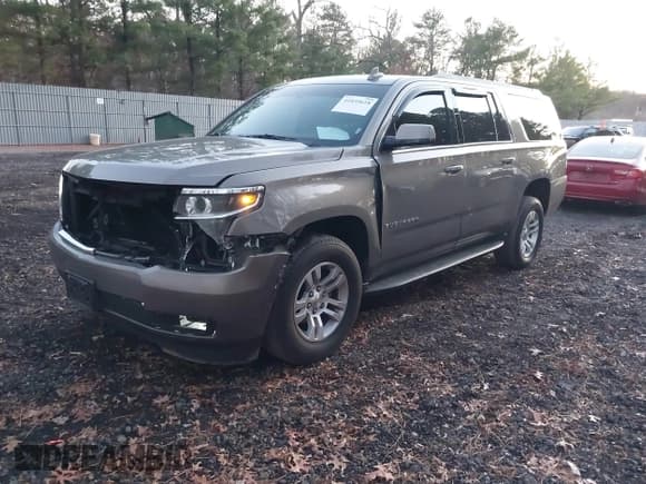 ✅ 2017 Chevrolet Suburban LS • VIN: 1GNSCGKC0HR328355 • Lot: 41039618. Listed on IAAI with 76,028 mi. Free auction sales archive from the USA and detailed vehicle history report at DreamBid. Image 2.