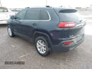 ✅ 2016 Jeep Cherokee Latitude • VIN: 1C4PJMCB5GW162309 • Lot: 43524702. Wystawiony na IAAI z przebiegiem 141 651 mil. Bezpłatny archiwum sprzedaży aukcyjnych z USA i szczegółowy raport historii pojazdu na DreamBid. Zdjęcie 3.