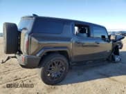 ✅ 2024 GMC Hummer EV 2X • VIN: 1GKB0NDE5RU105798 • Lot: 48432385. Wystawiony na Copart z przebiegiem 8 886 mil. Bezpłatny archiwum sprzedaży aukcyjnych z USA i szczegółowy raport historii pojazdu na DreamBid. Zdjęcie 3.