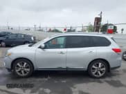 ✅ 2014 Nissan Pathfinder SL • VIN: 5N1AR2MN6EC726507 • Lot: 42444733. Listed on IAAI with 136,280 mi. Free auction sales archive from the USA and detailed vehicle history report at DreamBid. Image 14.