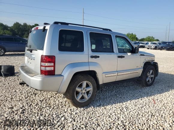 ✅ 2012 Jeep Liberty Sport Latitude • VIN: 1C4PJLAK5CW179327 • Лот: 56317415. Опубликован ранее на Copart с пробегом 132 645 миль. Бесплатный доступ к архиву аукционных продаж из США и подробный отчёт об истории автомобиля на DreamBid. Изображение 3.