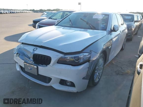 ✅ 2014 BMW 5 Series 535i • VIN: WBA5B1C59ED484177 • Lot: 43442810. Listed on IAAI with 251,950 mi. Free auction sales archive from the USA and detailed vehicle history report at DreamBid. Image 2.